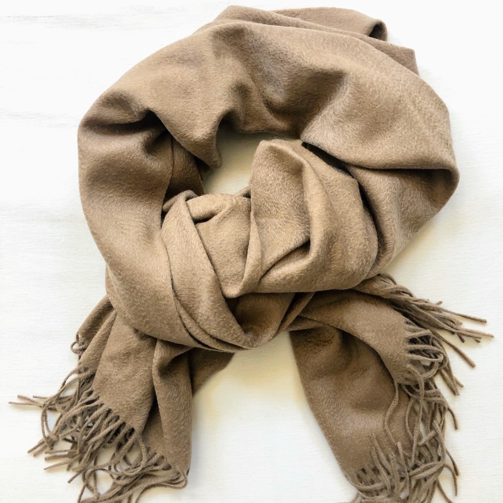 NWT Veronica Beard cashmere scarf oversized 28x91